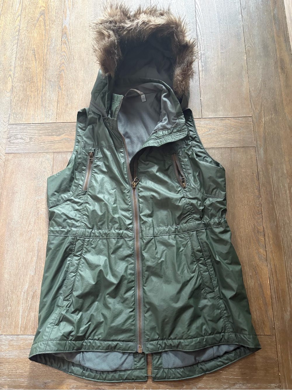 Athleta Alpine Air Vest M Jasper Green Faux Fur Hood Utility Vest